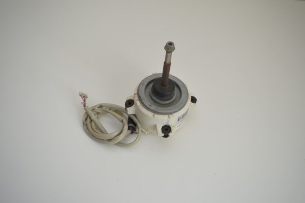 Moteur Ventilateur KFD-325-70-8A / KFD-325-70-8A2 pour Daikin (Référence d'origine: 148557J / 5017651)  (OCCASION) – Image 3