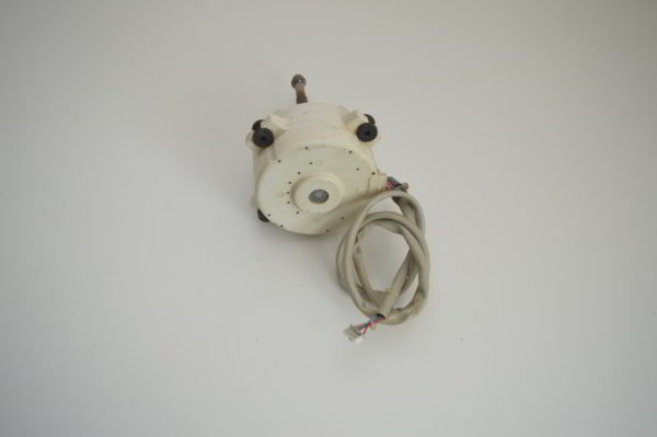 Moteur Ventilateur KFD-325-70-8A / KFD-325-70-8A2 pour Daikin (Référence d'origine: 148557J / 5017651)  (OCCASION) – Image 4