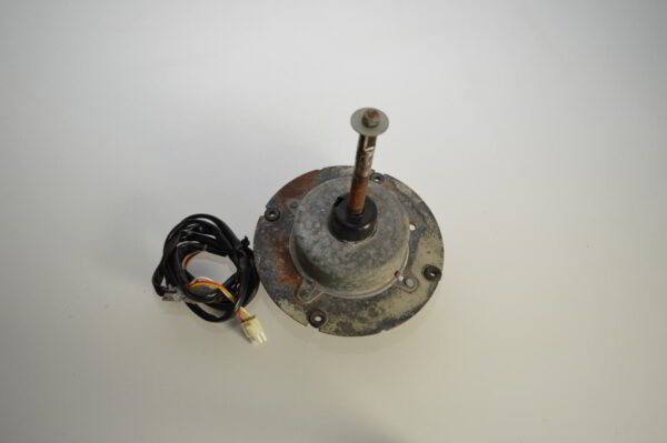 Moteur ventilateur HITACHI RRMB 3928 pour HITACHI RAM-70QH1 / RAM-80QH1 / RAM-80QH5 (OCCASION)