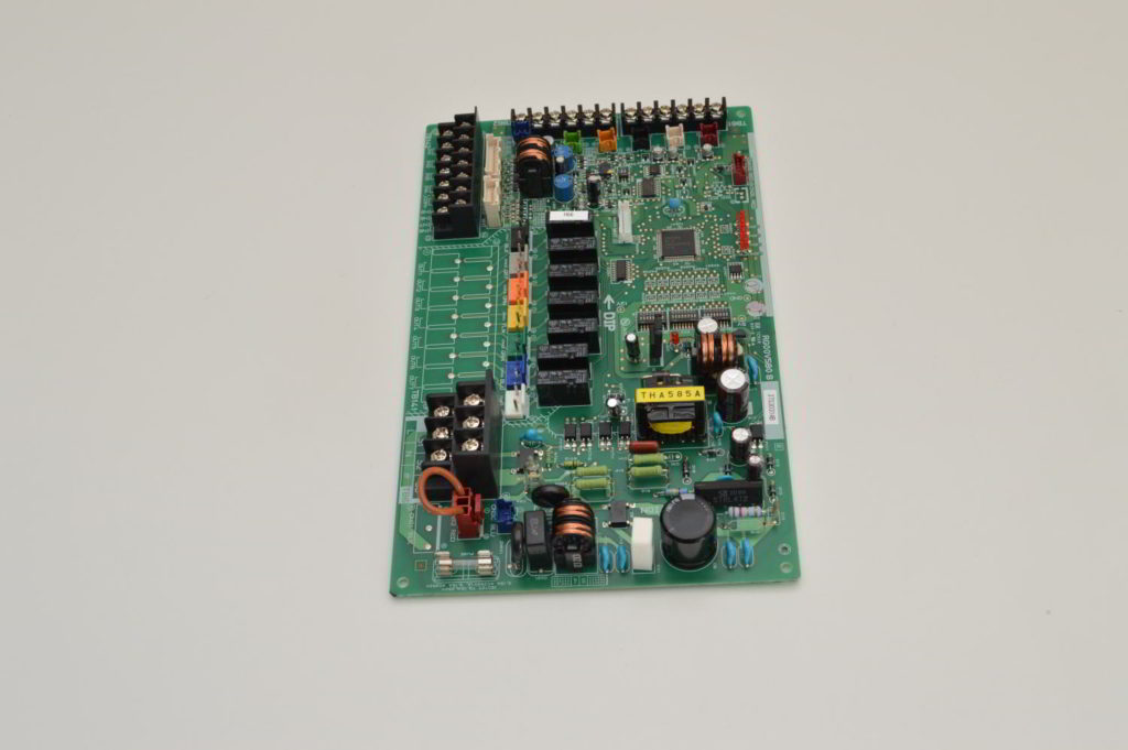 Module électronique puissance 1 four De Dietrich AS0031748