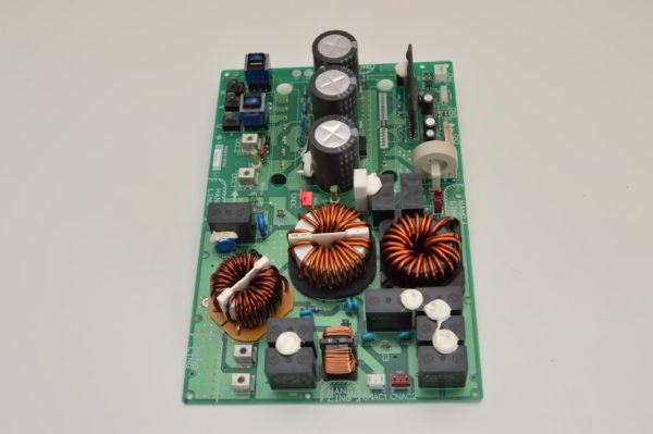 Carte de Puissance pour groupe Mitsubishi: PUHZ-HRP100VHA2 (Part N°: R01E81313) (NEUF) – Image 3