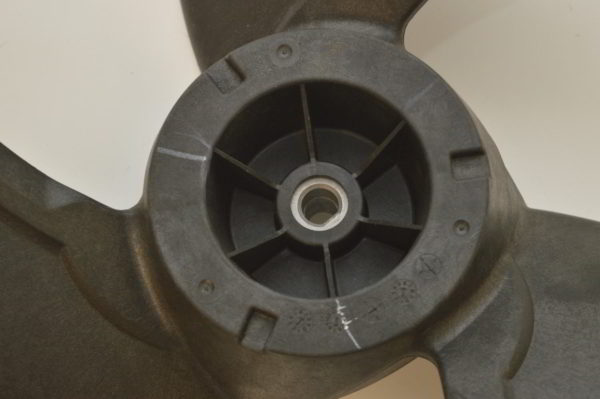 Hélice ventilateur FUJITSU   >PP<    Diamètre: 450mm (Diamètre Arbre: 14 mm) (OCCASION) – Image 2