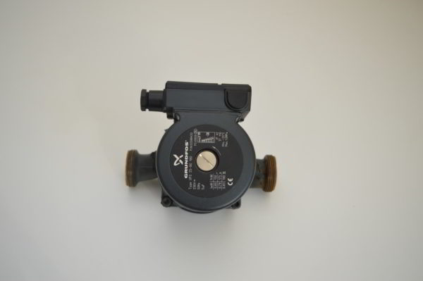 Circulateur de chauffage 3 vitesses GRUNDFOS UPS 25-80 180  (OCCASION) – Image 3
