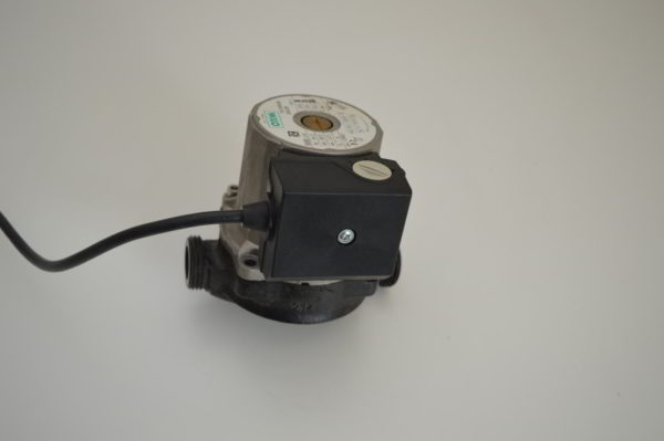 Circulateur de chauffage 3 vitesses WILO RS 15/5-3 130  (OCCASION) – Image 5