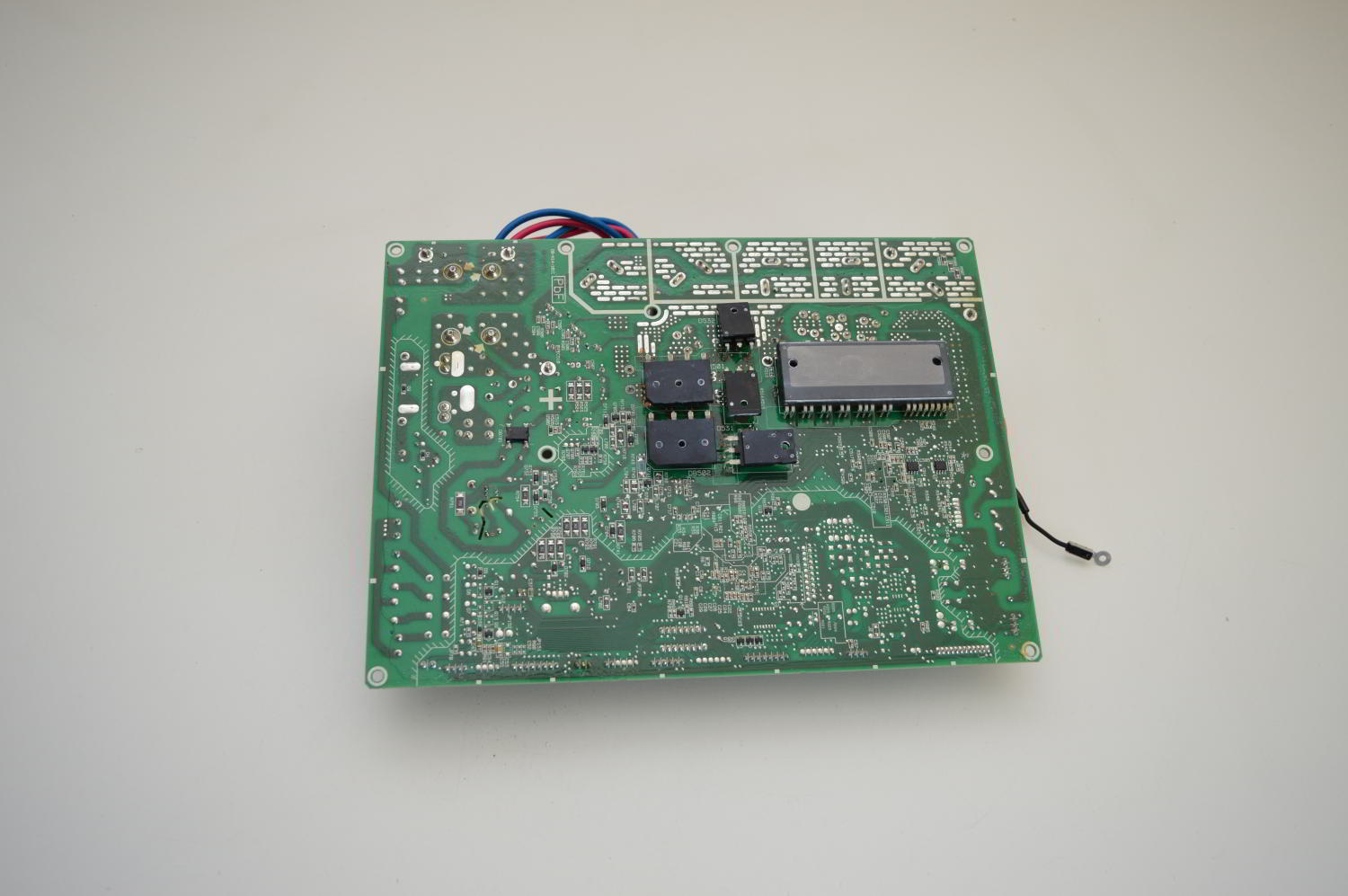 Carte principale / main board DAIKIN EC0641 pour AIRMAT AMCH100ADV1 / RZQ100C7V / A5LCY40ER-ACDA / AZQS125A7V1B (Référence Daikin: 301357P / 5014170) (OCCASION) – Image 3