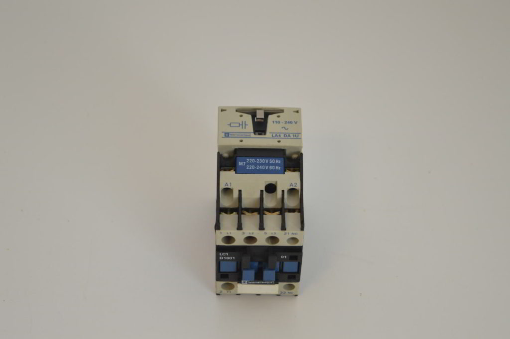 LC1K1210U7 - TeSys K Contactor - 3P - AC-3 <= 440 V 12 A