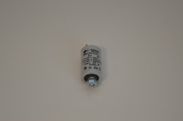 Condensateur 2 uF  (NEUF)