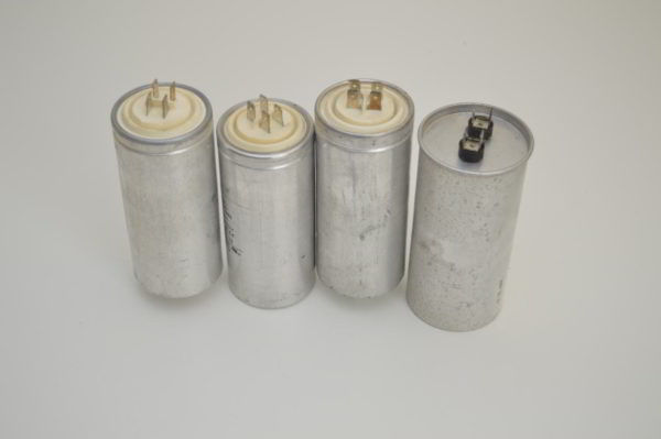 Condensateur OCCASION (Alu): Valeur comprise entre 70 et 80 uF