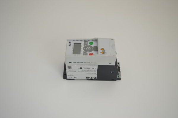 Convertisseur de fréquence EATON MMX12AAD8F0-0  (OCCASION) – Image 2