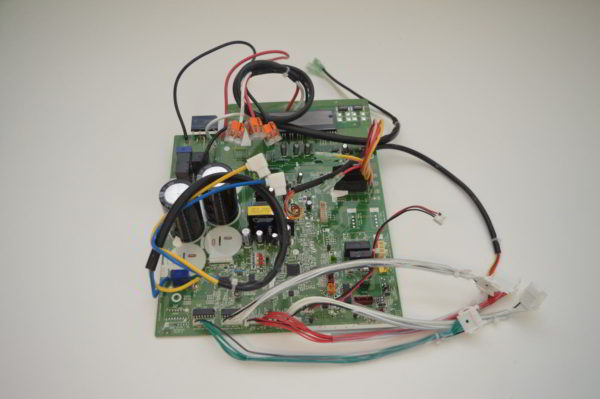Carte de commande FUJITSU K04AW-1705HUE-C1 pour AOYALAT3  (NEUF) – Image 4