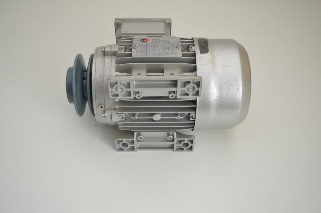 Moteur asynchrone Triphasé ALMO MTA 80KA 0,55Kw (NEUF) - Et ça Repart