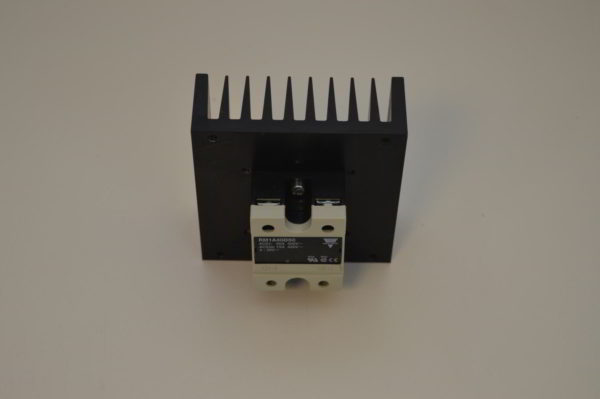 Relais statique de puissance (50A) CARLO  GAVAZZI: RM1A40D50 (Dc)  (OCCASION) – Image 2