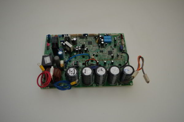 Carte Daikin EC09024 pour ERSQ011AAV1 / ERSQ014AAV1 / ERSQ016AAV1 / ERRQ016AAV1 (Réf: 5002379 / 5006388) (OCCASION) – Image 2