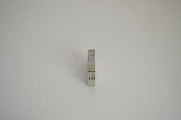 Contrôleur de phase CARLO GAVAZZI DPA51CM44B007  (OCCASION) – Image 2
