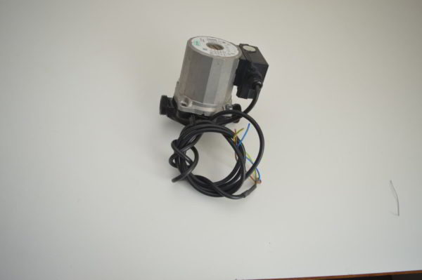 Circulateur de chauffage 3 vitesses WILO RS/7-3 P   15/130 Viessmann Ref: 7874710  (OCCASION) – Image 6