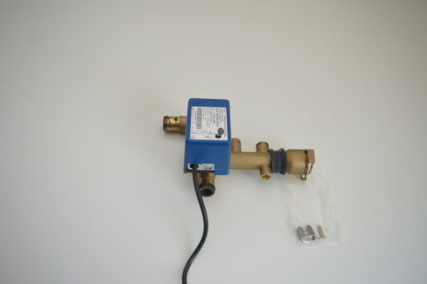 Répartiteur + vanne 3 voies pour module hydraulique VITOCAL 200-S  VIESSMANN Ref: 7839325  (OCCASION) – Image 2