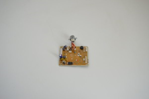 Carte unité intérieure HITACHI  RAK25NH6A  (Référence PMRAK-35NH6AR01) (RRZK 2862) (OCCASION) – Image 2