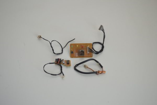 Lot de 2 Cartes auxiliaires et 2 sondes DAIKIN pour console FVXS50BVMB  (OCCASION) – Image 2