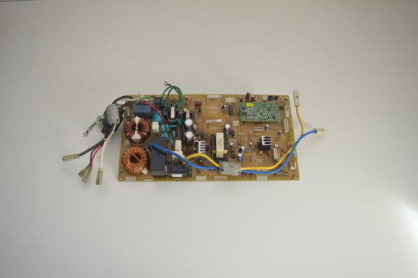 Carte Main HITACHI pour groupe RAC 50 YH5 (OCCASION) – Image 4