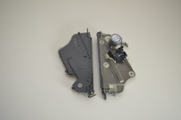 Lot d'1 moteur de volet MP35HCA et d'1 micro-switch DAIKIN pour mural FTXG25JV1BS / FTXG25JV1BW  (OCCASION) – Image 3