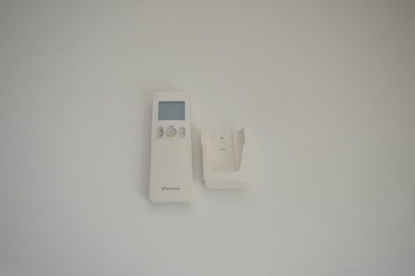 Télécommande DAIKIN Infra rouge ARC466A1  (OCCASION) – Image 2