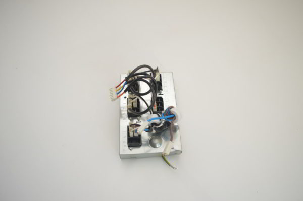 Boitier de raccordement (Terminal Block) pour multisplits Daikin 4MXS68F2V1B  Réf. DAIKIN: 1689475  (OCCASION) – Image 2