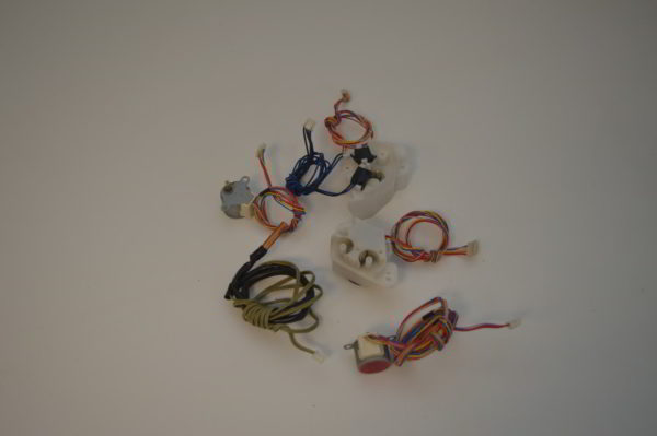 Lot de 4 Moteurs Volets+1 Sonde+2 Switchs pour console FUJITSU/ATLANTIC AGYF09LAC  (OCCASION) – Image 3
