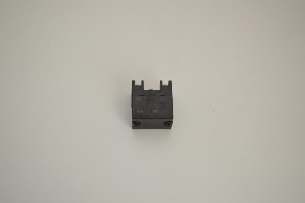 Contacteur 30806M (bobine 12VDC) (HE1aN-S-DC12V) pour Monobloc Panasonic WH-MDF12C6E5 (Réf:CWA746169)  (OCCASION)
