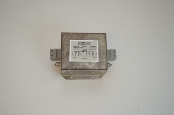 Filtre réseau monophasé ARCOTRONICS 30A/250VAC  Réf: F.LL.E2.030A.AN.R1   (OCCASION) – Image 3