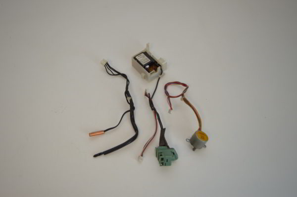 Lot de 2 Sondes + Micromoteur de volet MP24Z3 + Carte filtration pour mural SANYO SAP-KMRV124EHE  (OCCASION) – Image 3