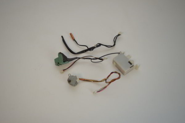 Lot de 2 Sondes + Micromoteur de volet MP24Z3 + Carte filtration pour mural SANYO SAP-KMRV124EHE  (OCCASION) – Image 5