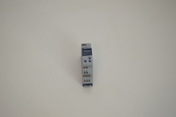 Thermostat électronique JUMO Type: 701050/811-02  (OCCASION)