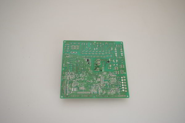 Carte DAIKIN (PCB ASSY)  EB11050(B) pour CMSQ250A7W1B  (Réf: 300575P/5008669)   (OCCASION) – Image 5