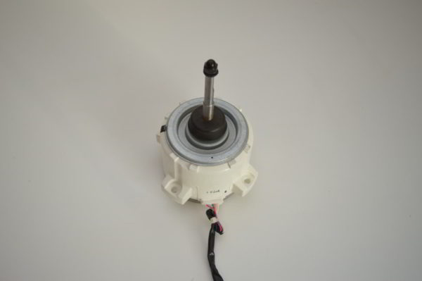 Moteur Ventilateur Panasonic L6CBYYYL0148 pour U-200PE2E8A / U-250PE2E8A (OCCASION) – Image 3