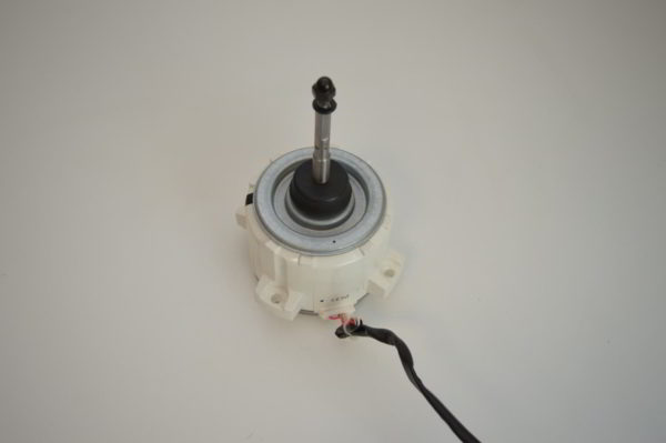 Moteur Ventilateur Panasonic L6CBYYYL0149 pour U-200PE2E8A / U-250PE2E8A (OCCASION) – Image 4