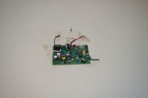 Carte de commande Hitachi  pour ballon thermodynamique YUTAMPO 260 l (OCCASION) – Image 3