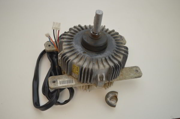 Moteur de Ventilateur 909 (8P D750A-56) DAIKIN pour CMSQ250A7W1B (Réf:300735P) (OCCASION) – Image 7