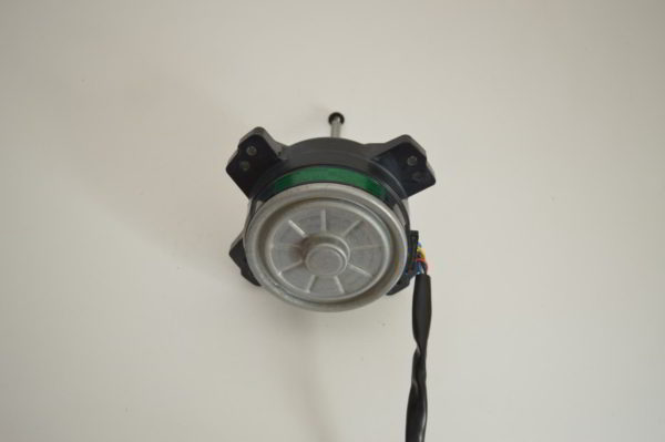 Moteur Ventilateur PANASONIC / FUJITSU MFE-12TVBM  (ARW55C8P40FG) (Réf. Panasonic:840500) (OCCASION) – Image 3