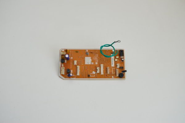 Carte Main (PWB) RRZK2871-1 pour mural HITACHI RAK-18QH8(W)  (Réf: PMRAK18QH8WR01)  (OCCASION) – Image 4