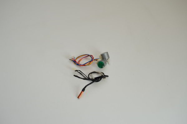 Lot de 2 Moteurs Volet (24BYJ48 Huayang )+ 2 Sondes  pour mural FUJITSU/ATLANTIC AS 09 BS.UI (OCCASION) – Image 2