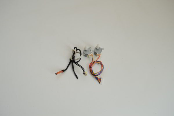 Lot de 2 Moteurs Volet (24BYJ48 Huayang )+ 2 Sondes  pour mural FUJITSU/ATLANTIC AS 09 BS.UI (OCCASION) – Image 4
