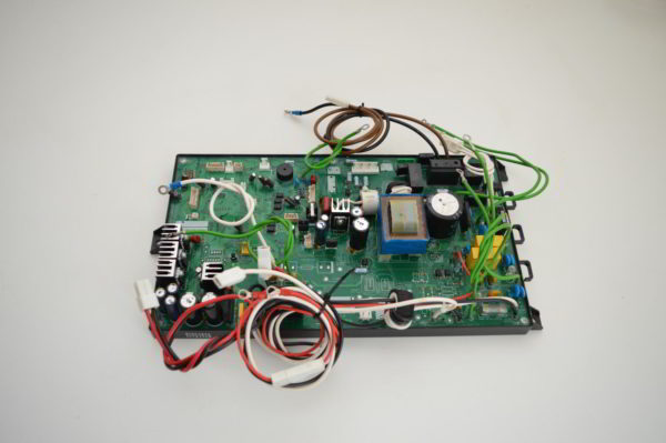 Carte Module hydraulique PANASONIC Référence sur carte: A747679  (OCCASION) – Image 3