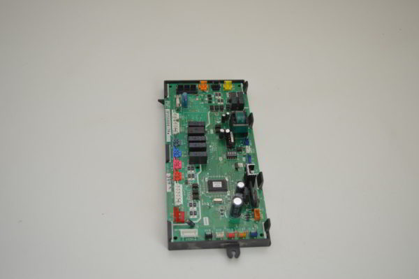 Carte de contrôle pour Module Hydraulique DAIKIN EKHBH016AB6V3 (Références: 302772P/5004211) (OCCASION) – Image 2