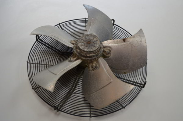 Moto ventilateur ebmpapst Triphasé pour pompe à chaleur SCAAF PACRO5 (OCCASION)