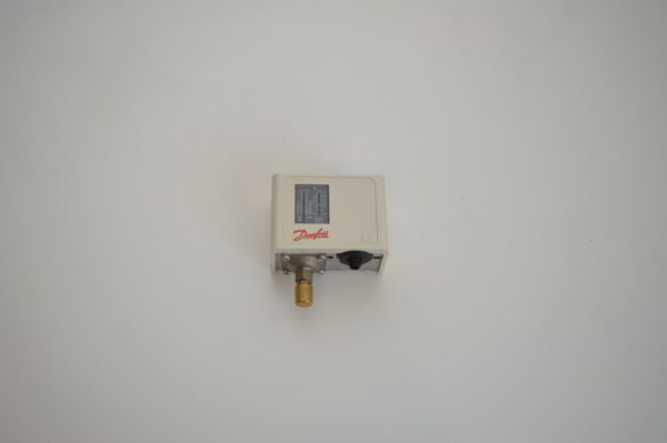 Pressostat Danfoss basse pression (HP) Type: KP6W (060-5190)  (OCCASION)