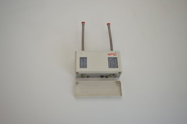 Pressostat Danfoss basse pression (HP/BP) Type: KP15 (060-129966)  (NEUF) – Image 3