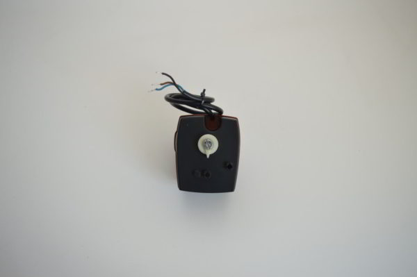 Moteur de vanne 3 voies ESBE AB  (330 31 Reftele) 0210 (OCCASION) – Image 2