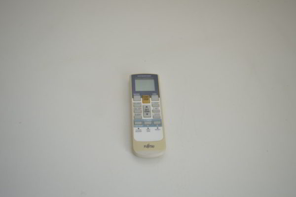 Télécommande FUJITSU AR-RAC2E  (OCCASION)