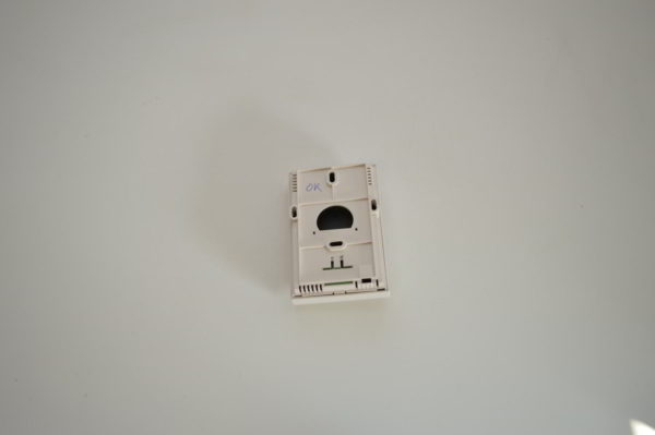 Thermostat d'ambiance programmable OEG Modèle: RT1 (OCCASION) – Image 2