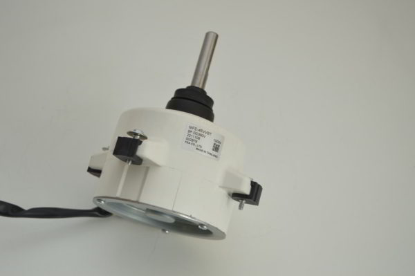 Moteur Ventilateur MFE-45VVBT pour groupe  FUJITSU / ATLANTIC   WOYG112LHT / WOYG140LCTA  ( Référence d'origine: 002974 )  (OCCASION) – Image 2
